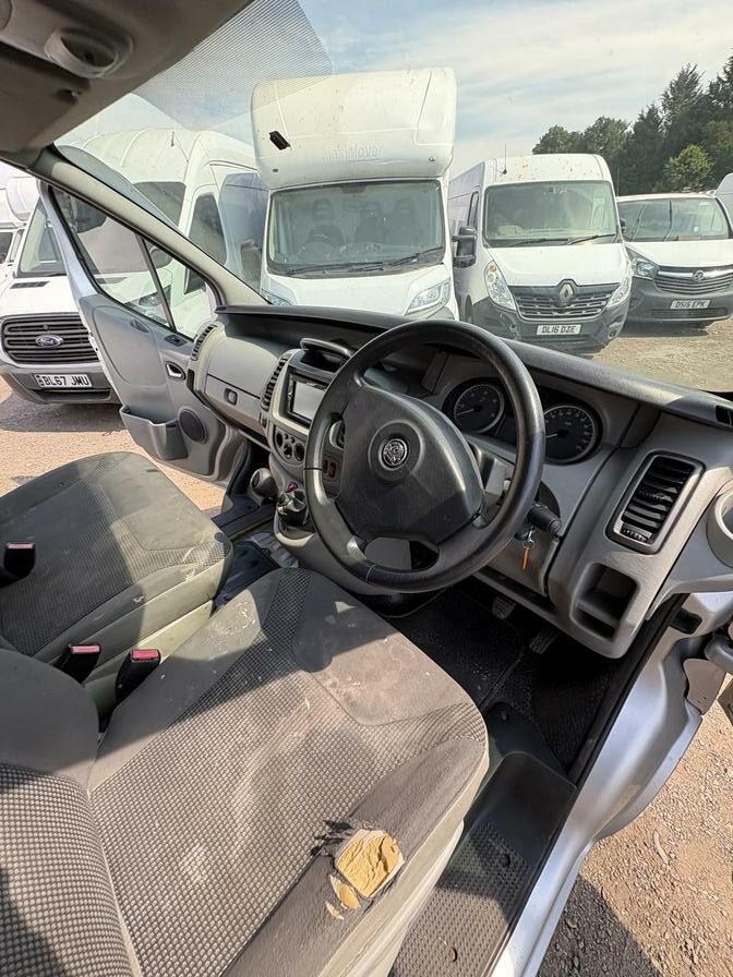 2009 Vauxhall Vivaro – Model: Vivaro Sportive CDTi SWB – MJ09BFZ