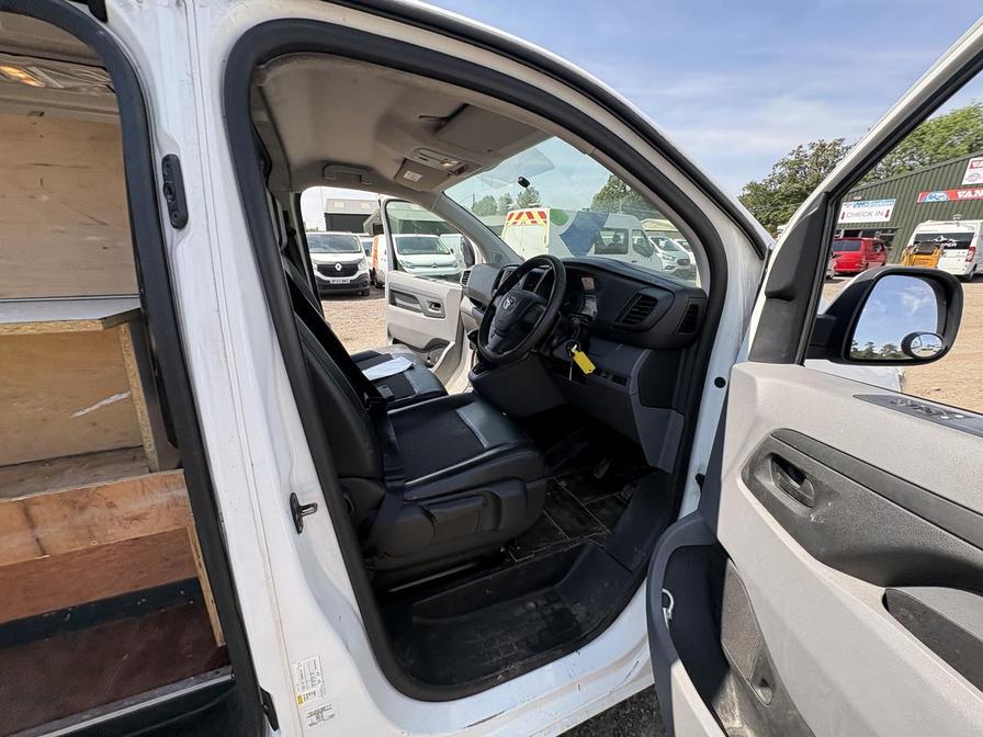2018 Toyota Proace – Model: Proace Comfort – FN18KVB