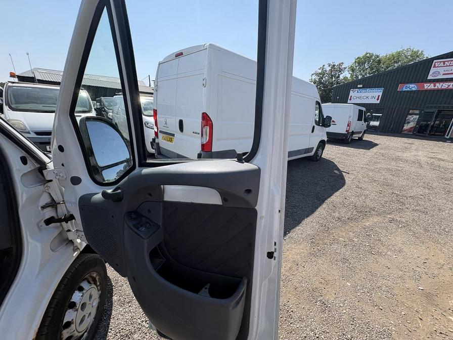 2005 Citroen Relay – Model: Relay 1000 TD HDi SWB – LV55HKL