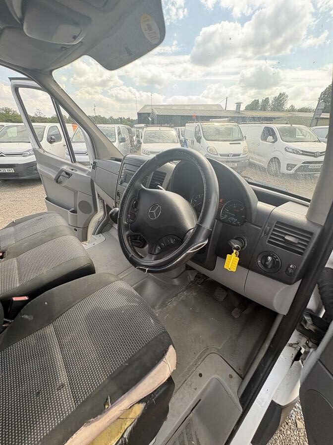 2012 Mercedes-Benz Sprinter – Model: Sprinter 313 CDi – SV12MHJ