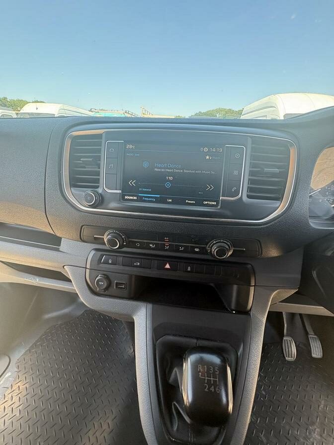 2019 Peugeot Expert – Model: Expert Professional Standard Blue HDi – YO19OMJ