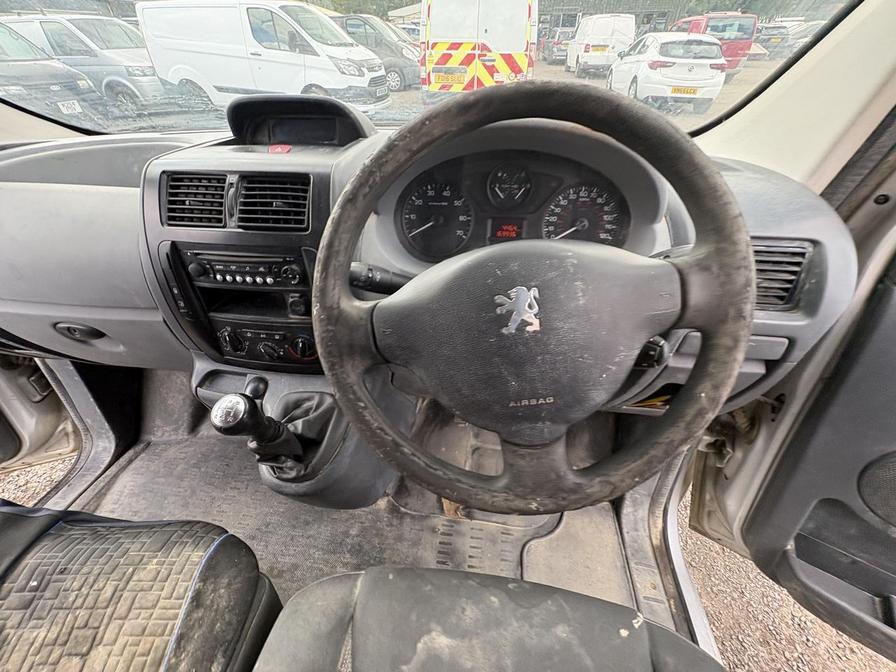 2012 Peugeot Expert – Model: Expert 1000 L1H1 Professional HDi – LS61YGN
