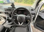 2019 Vauxhall Combo – Model: Combo 2000 Sportive S/S – VK69FXP