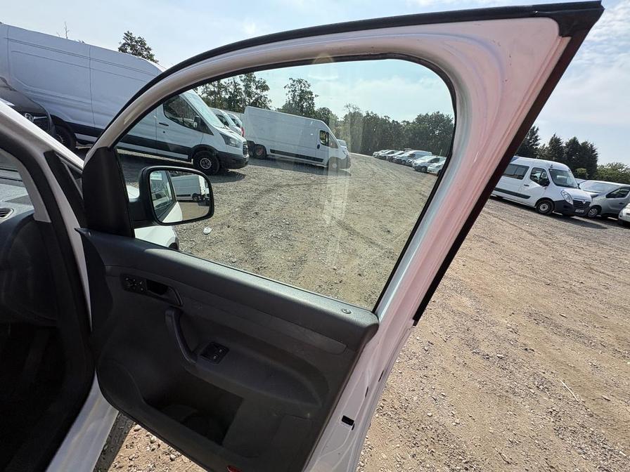 2013 Volkswagen Caddy – Model: Caddy C20 Startline TDI – BN63HMD