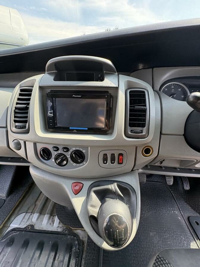 2009 Vauxhall Vivaro – Model: Vivaro Sportive CDTi SWB – MJ09BFZ
