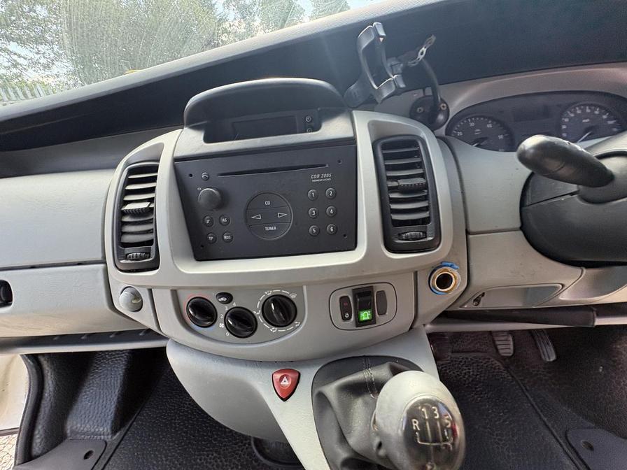 2005 Vauxhall Vivaro – Model: Vivaro 2900 DI SWB – FP55OKL