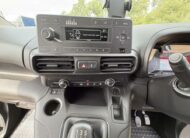 2019 Vauxhall Combo – Model: Combo 2000 Sportive S/S – VK69FXP