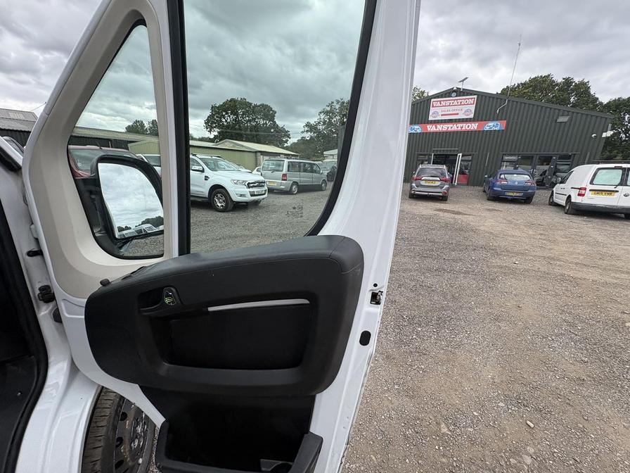 2021 Peugeot Boxer – Model: Boxer 335 Professional L3H2 Blue HDi – NL21LFT