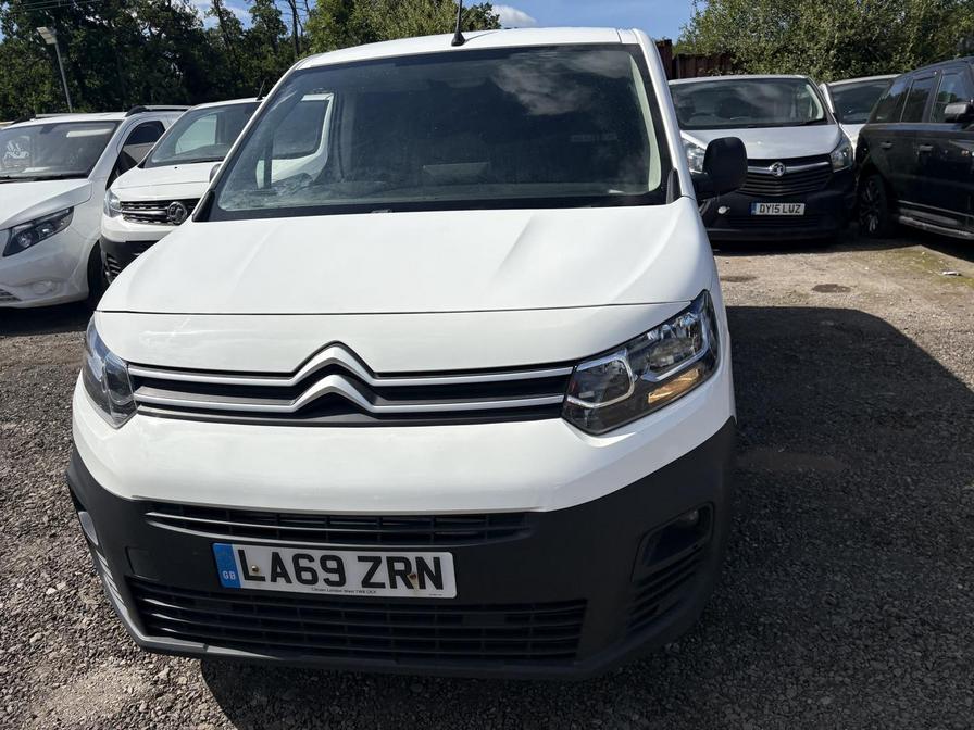 2020 Citroen Berlingo – Model: Berlingo 1000 Enterprise Blue HDi S/S – LA69ZRN