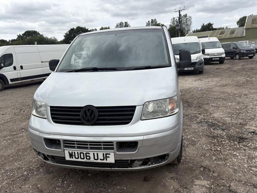 2006 Volkswagen Transporter – Model: Transporter T30 130 TDI SWB Automatic – WU06UJF