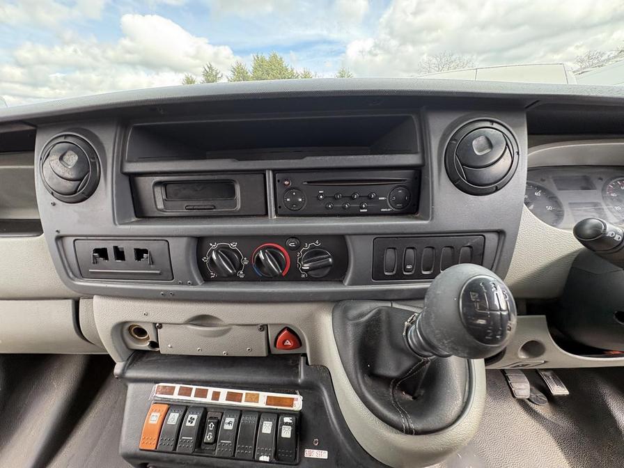 2007 Renault Master – Model: Master 100.35 LWB – PN07JJO