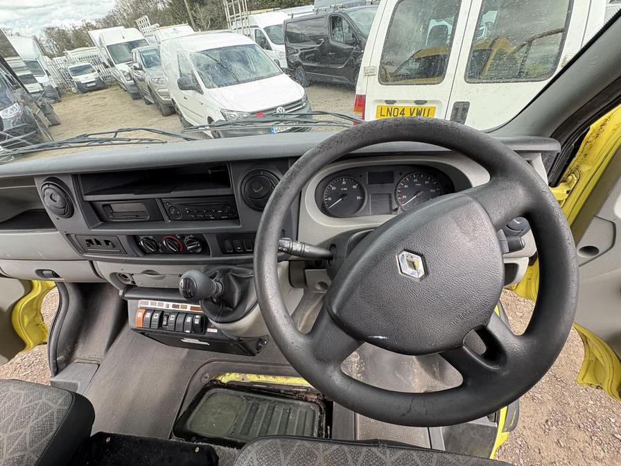 2007 Renault Master – Model: Master 100.35 LWB – PN07JJO