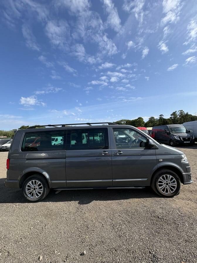 2010 Volkswagen Caravelle – Model: Caravelle SE TDI 180 Auto – BG10FEP