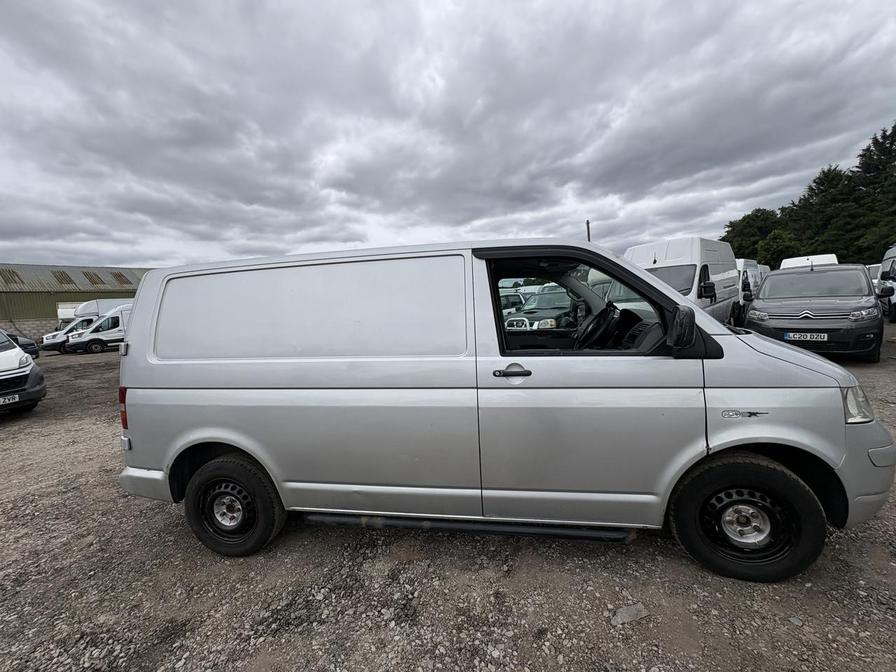 2006 Volkswagen Transporter – Model: Transporter T30 130 TDI SWB Automatic – WU06UJF