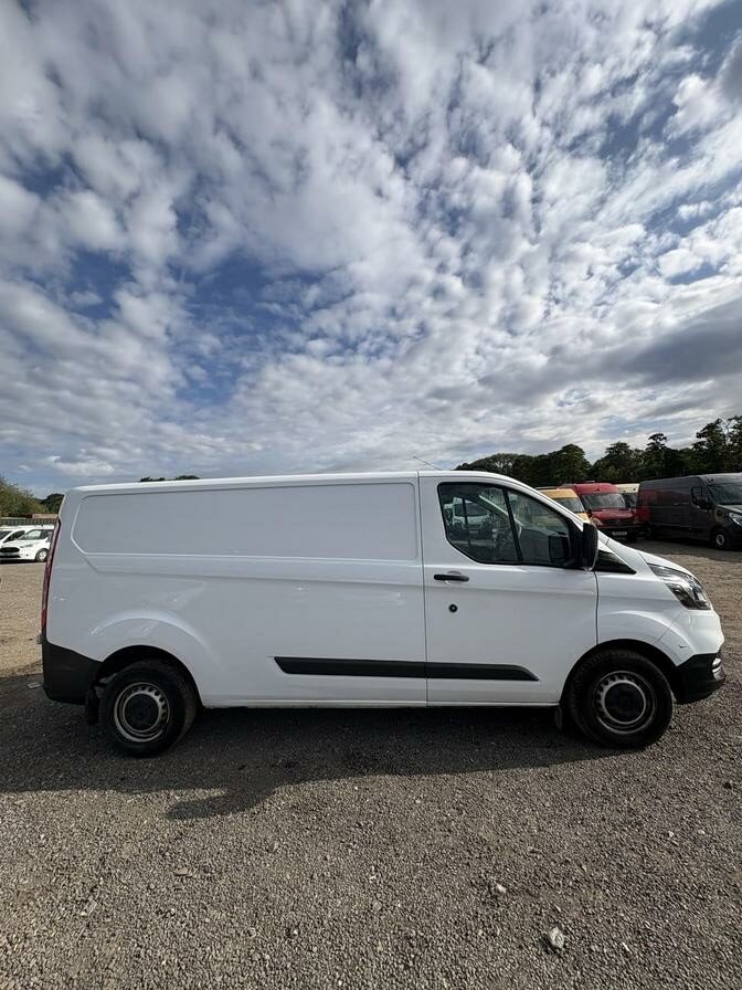 2021 Ford Transit Custom – Model: Transit Custom 300 Leader EcoBlue – YR71FHC