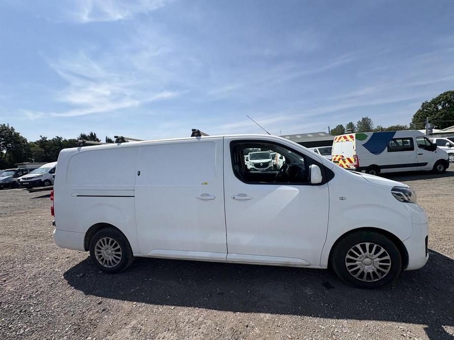 2018 Toyota Proace – Model: Proace Comfort – FN18KVB