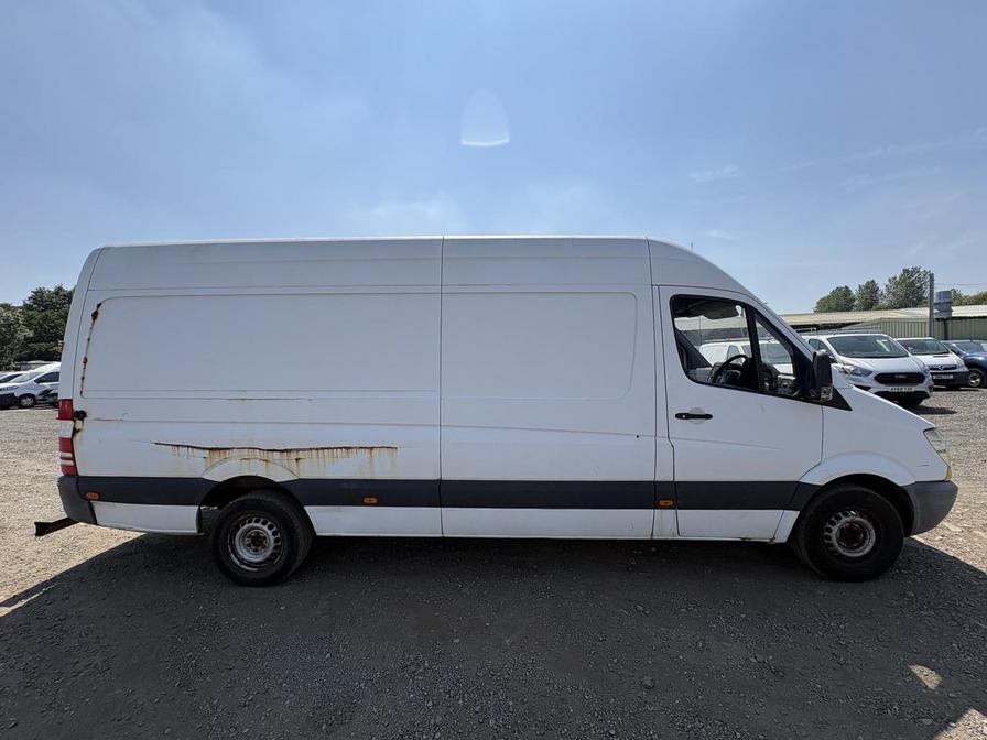2011 Mercedes-Benz Sprinter – Model: Sprinter 313 CDi – YH11KHE