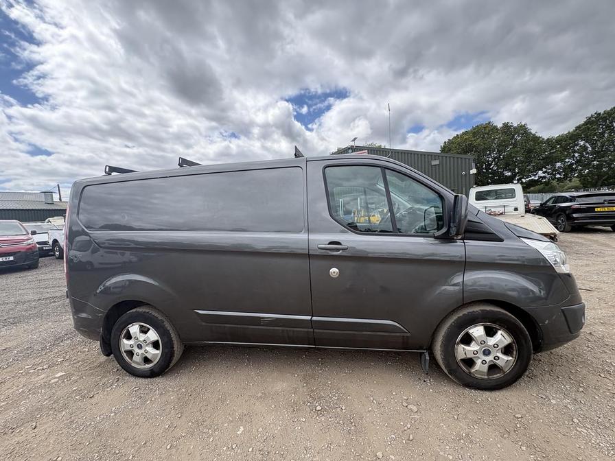 2015 Ford Transit Custom – Model: Transit Custom 290 Ltd E-Tech – OY65EUR