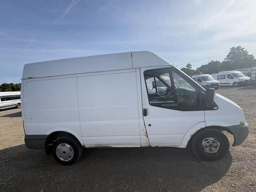 2010 Ford Transit – Model: Transit 85 T260 MWB FWD – BT10HSN