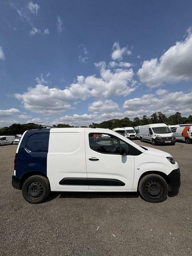 2021 Citroen Berlingo – Model: Berlingo 1000 Enterprise Professional Blue HDi – WP71NUK