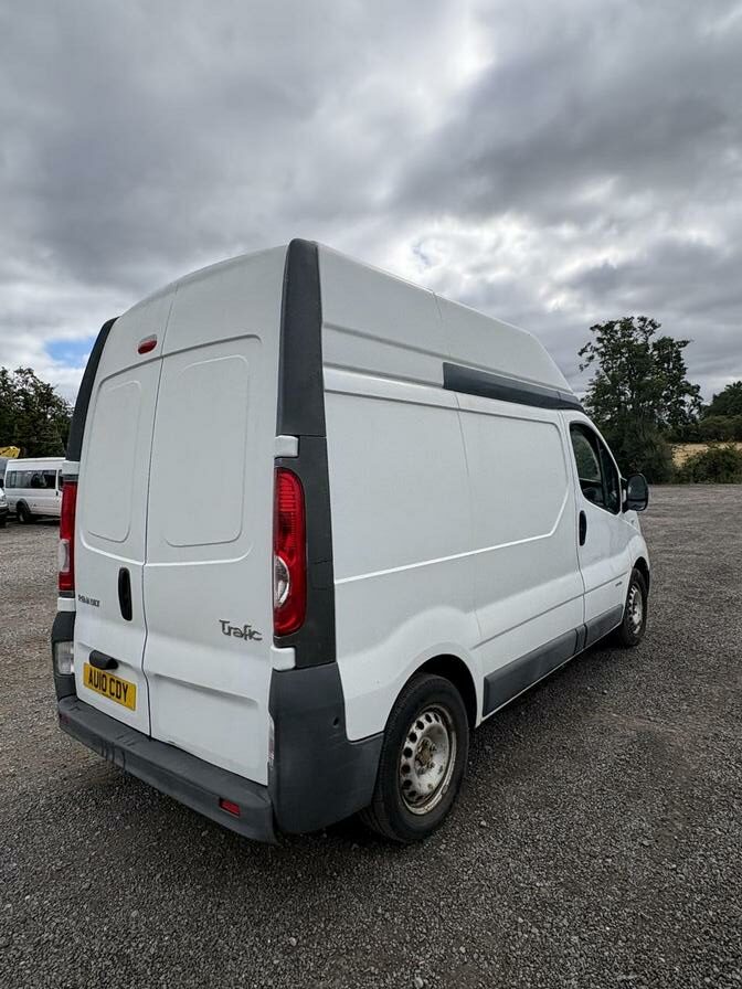 2010 Renault Trafic – Model: Trafic SH29 dCi 115 – AU10CDY