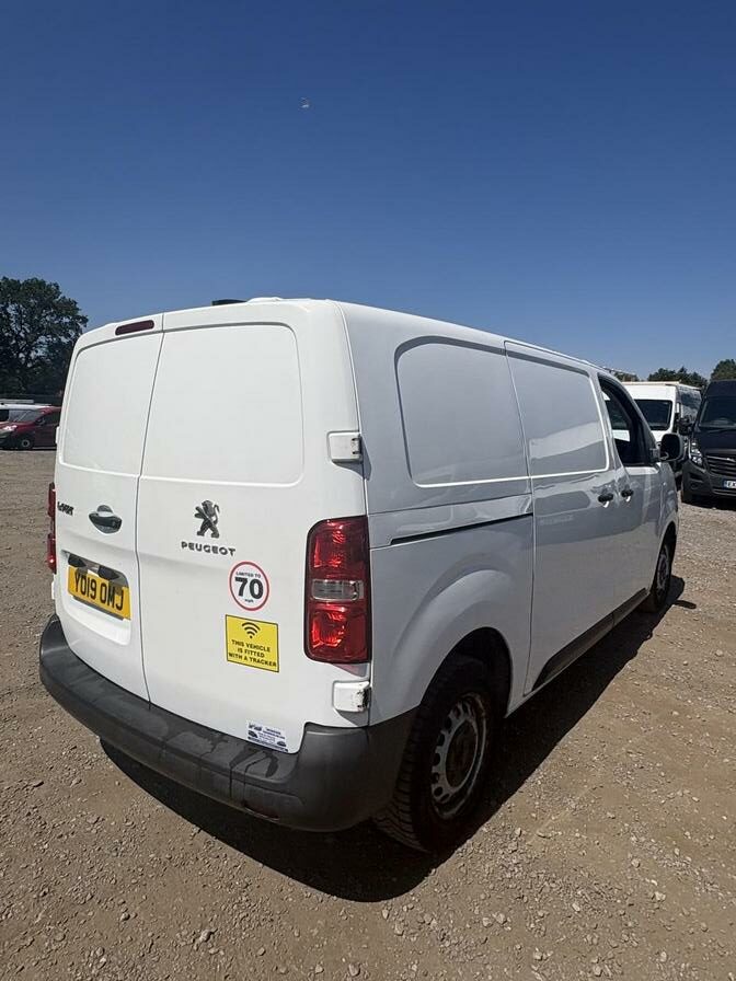 2019 Peugeot Expert – Model: Expert Professional Standard Blue HDi – YO19OMJ