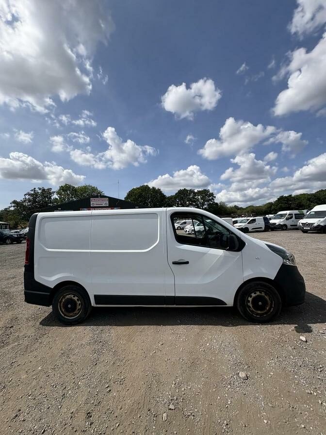 2016 Vauxhall Vivaro – Model: Vivaro  2700 CDTI – YL65YDW
