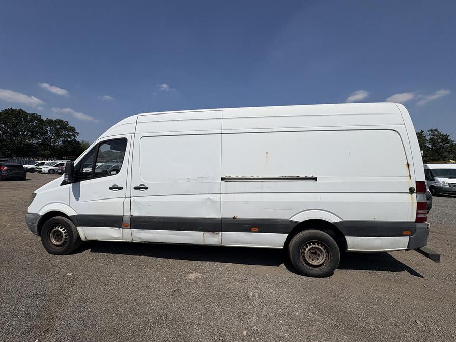2011 Mercedes-Benz Sprinter – Model: Sprinter 313 CDi – YH11KHE