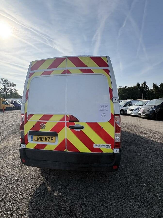 2018 Vauxhall Movano – Model: Movano L3H2 F3500 CDTi – LR18KZP