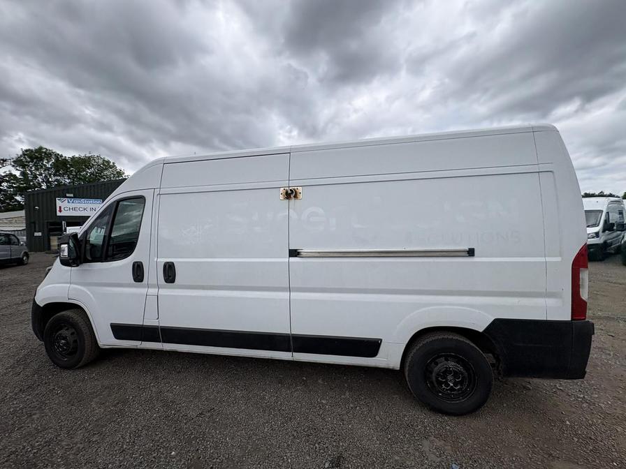2021 Peugeot Boxer – Model: Boxer 335 Professional L3H2 Blue HDi – NL21LFT