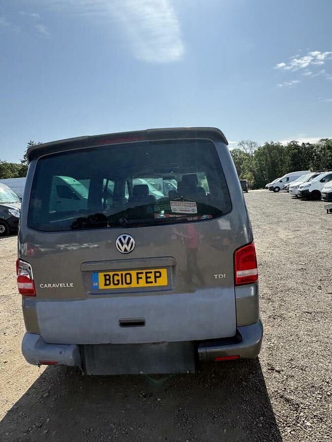 2010 Volkswagen Caravelle – Model: Caravelle SE TDI 180 Auto – BG10FEP
