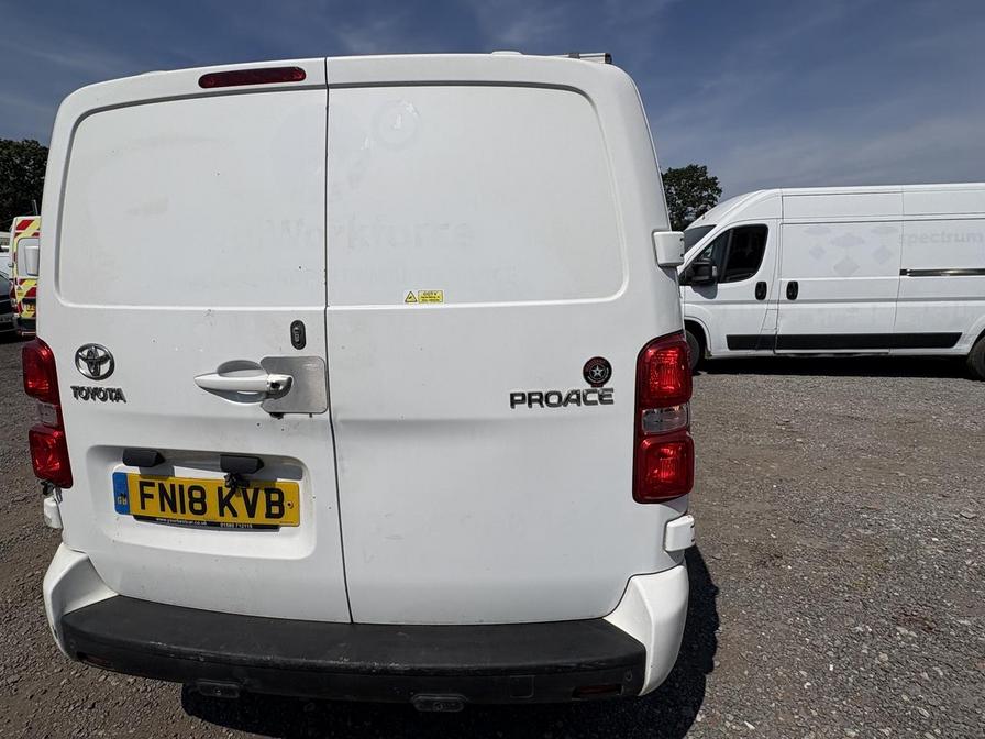 2018 Toyota Proace – Model: Proace Comfort – FN18KVB