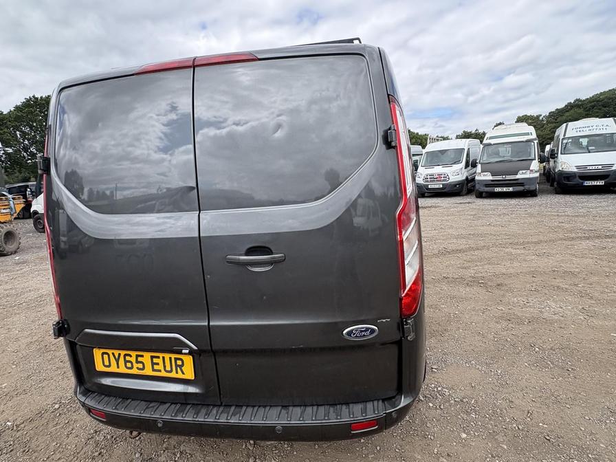 2015 Ford Transit Custom – Model: Transit Custom 290 Ltd E-Tech – OY65EUR