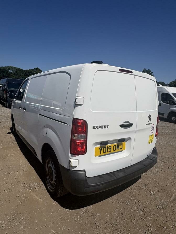 2019 Peugeot Expert – Model: Expert Professional Standard Blue HDi – YO19OMJ