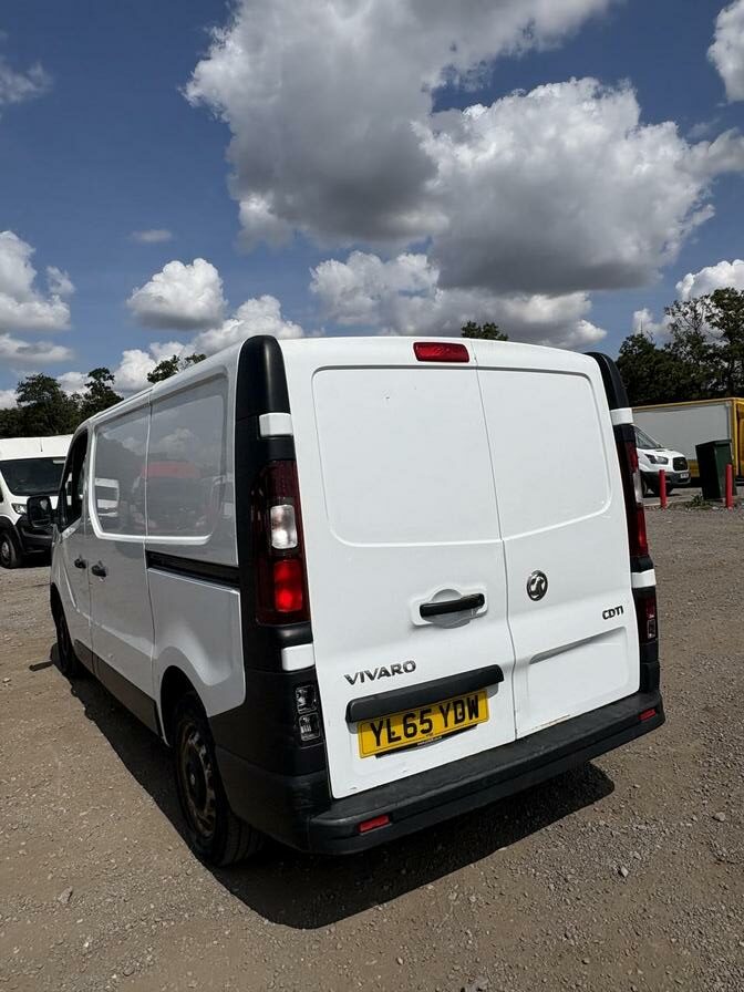 2016 Vauxhall Vivaro – Model: Vivaro  2700 CDTI – YL65YDW