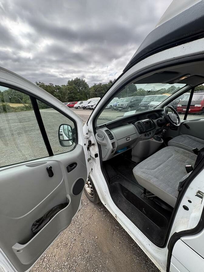 2010 Renault Trafic – Model: Trafic SH29 dCi 115 – AU10CDY