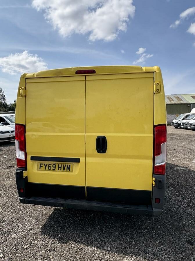 2020 Citroen Relay – Model: Relay 33 L1H1 Enterprise Blue HDi S/S – FY69HVM