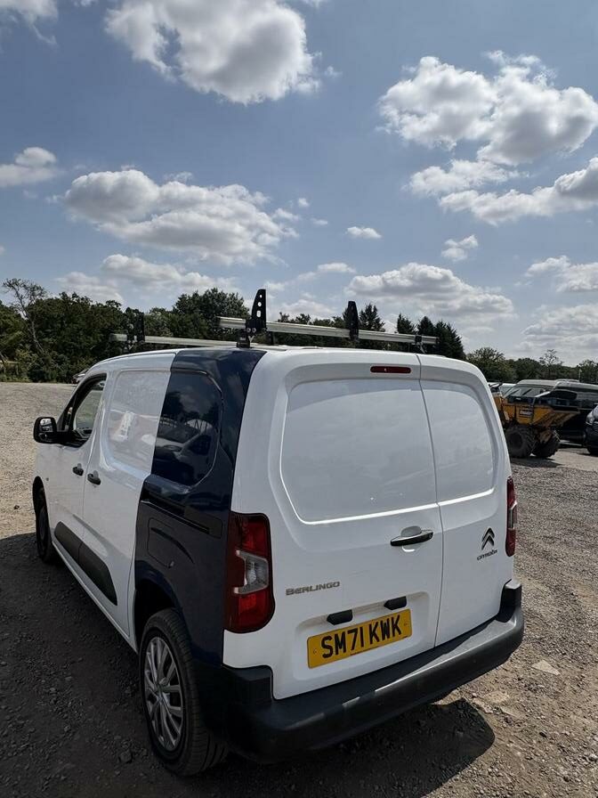 2021 Citroen Berlingo – Model: Berlingo 1000 Enterprise Professional Blue HDi – SM71KWK