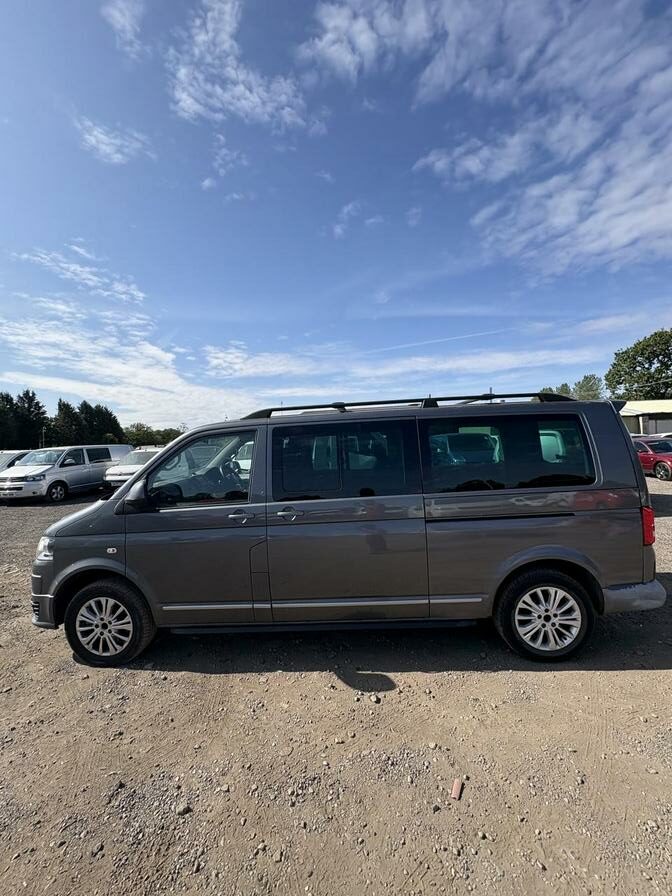 2010 Volkswagen Caravelle – Model: Caravelle SE TDI 180 Auto – BG10FEP