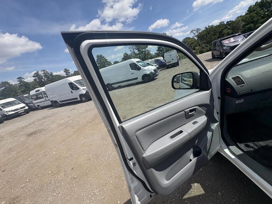 2011 Toyota Hilux – Model: HI-Luxury HL2 D-4D 4×4 Double Cab – FP11PLZ