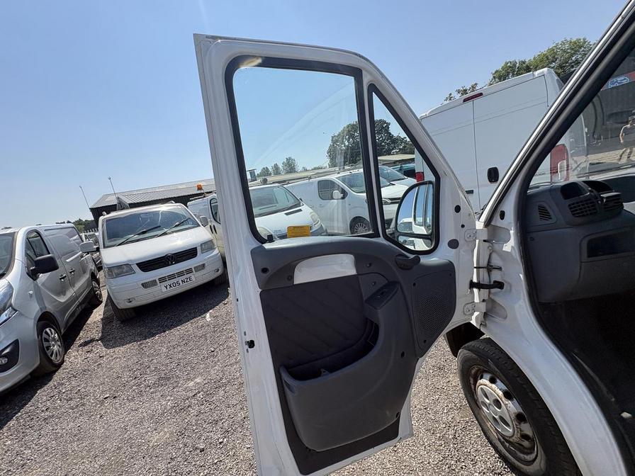 2005 Citroen Relay – Model: Relay 1000 TD HDi SWB – LV55HKL