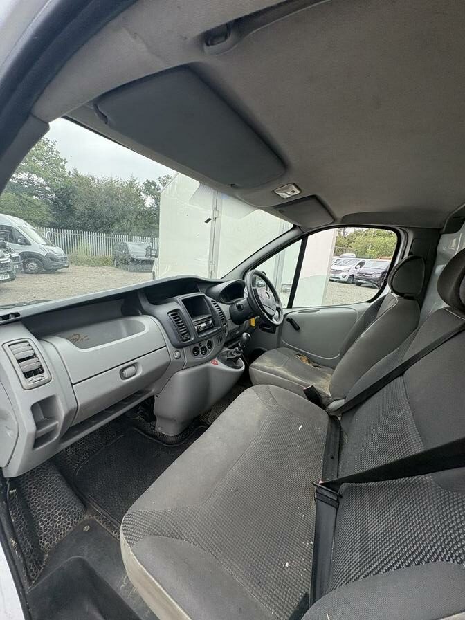 2012 Vauxhall Vivaro – Model: Vivaro 2900 CDTi LWB – DL12DJD