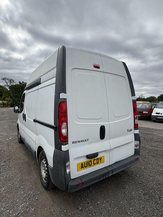 2010 Renault Trafic – Model: Trafic SH29 dCi 115 – AU10CDY
