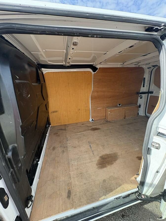 2021 Ford Transit Custom – Model: Transit Custom 300 Leader EcoBlue – YR71FHC