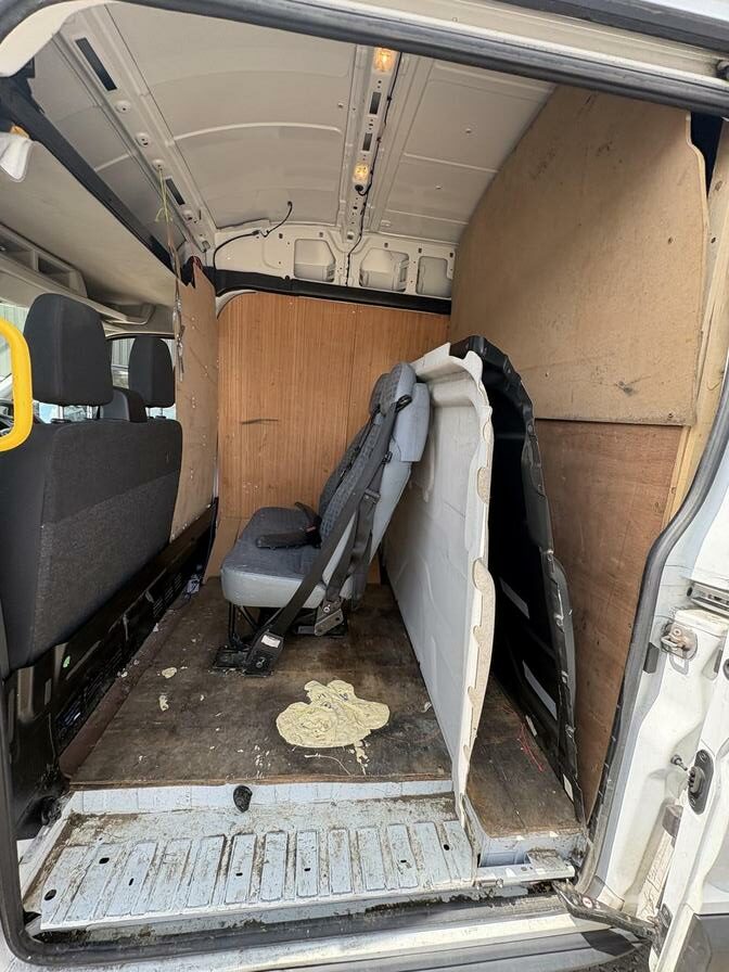 2021 Ford Transit – Model: Transit 350 Leader EcoBlue – BD21WKO