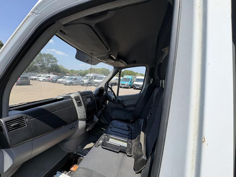 2011 Mercedes-Benz Sprinter – Model: Sprinter 313 CDi – YH11KHE