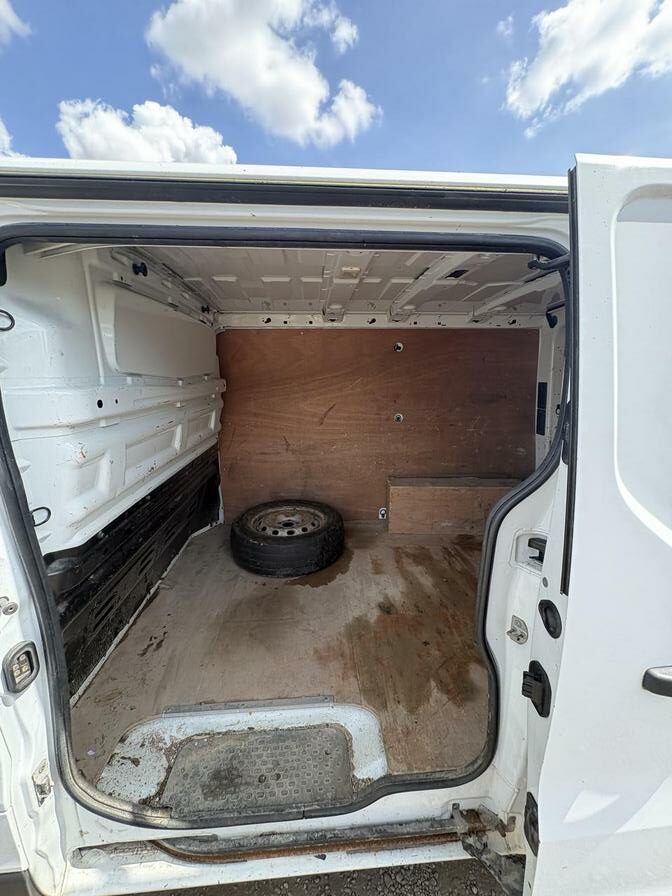2016 Vauxhall Vivaro – Model: Vivaro  2700 CDTI – YL65YDW