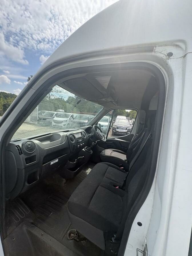 2018 Vauxhall Movano – Model: Movano L3H2 F3500 CDTi – SG18ZTX