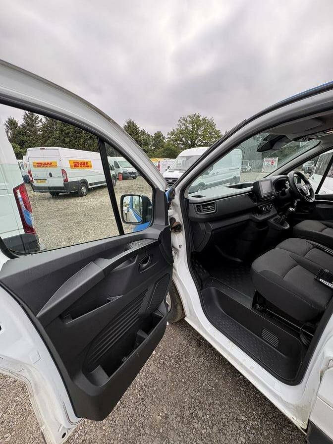 2022 Renault Trafic – Model: Trafic LL30 Business+ Blue dCi – FH22LEF