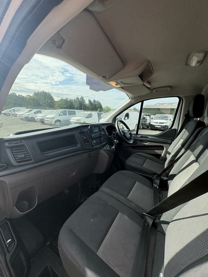 2021 Ford Transit Custom – Model: Transit Custom 300 Leader EcoBlue – YR71FHC